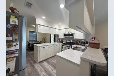 1014 Brookhollow Drive, Deer Park, TX 77536 - Photo 9