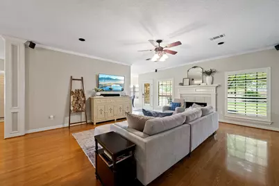 302 River Oaks Drive, Baytown, TX 77523 - Photo 13