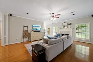 302 River Oaks Dr, Baytown, TX 77523 - Photo 13