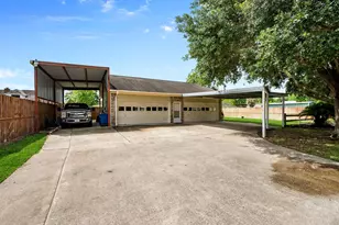 302 River Oaks Dr, Baytown, TX 77523 - Photo 29