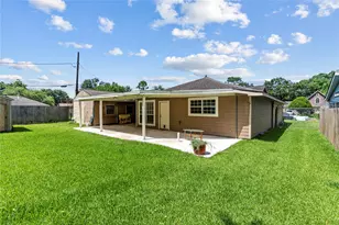 10906 Keese Dr, Houston, TX 77089 - Photo 43