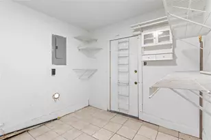 10906 Keese Dr, Houston, TX 77089 - Photo 13