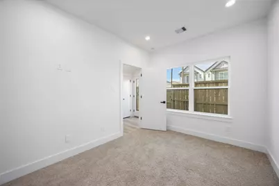 6735 Peerless Street #B, Houston, TX 77021 - Photo 11