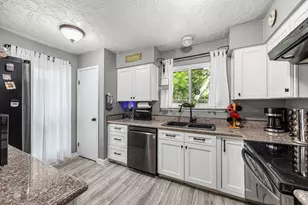 21302 Bridgepoint Ln, Spring, TX 77388 - Photo 11