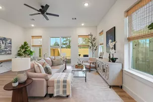 1911 Dewalt St, Houston, TX 77088 - Photo 7