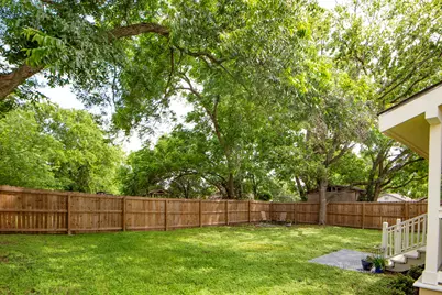 1105 E Alamo, Brenham, TX 77833 - Photo 13