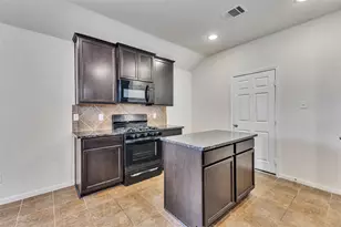 12915 Almeda Crossing Ct, Houston, TX 77048 - Photo 11