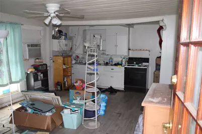 4402 3rd Street, Bacliff, TX 77518 - Photo 9