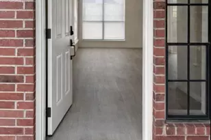 4911 E Fallen Bough Dr, Houston, TX 77041 - Photo 3