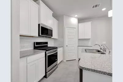 18738 Timber Glen Drive, Conroe, TX 77316 - Photo 7