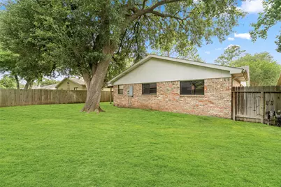 3015 Meadowview Drive, Missouri City, TX 77459 - Photo 47