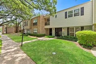 12907 Trail Hollow Dr, Houston, TX 77079 - Photo 5