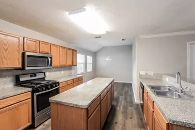 6602 Bluebottle Lane, Katy, TX 77449 - Photo 9