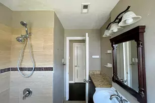 206 Frawley St, Houston, TX 77009 - Photo 15