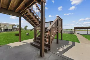 1868 County Rd 201, Sargent, TX 77414 - Photo 25