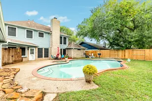 15006 Seahorse Dr, Houston, TX 77062 - Photo 5