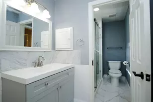 2 Sweet Birch Pl, The Woodlands, TX 77382 - Photo 29