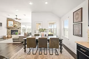 10910 Avana Falls Ln, Richmond, TX 77406 - Photo 9