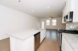 27930 Western Crk Ct, Katy, TX 77494 - Photo 3