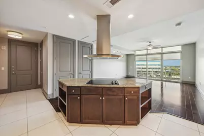 9870 Gaylord Drive #526, Houston, TX 77024 - Photo 7