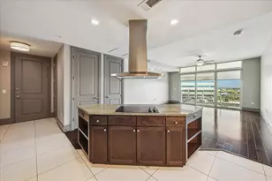 9870 Gaylord Dr, Houston, TX 77024 - Photo 7