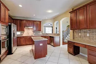 13911 Pepperstone Ln, Houston, TX 77044 - Photo 5