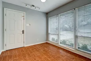 8610 Bevlyn Dr, Houston, TX 77025 - Photo 5