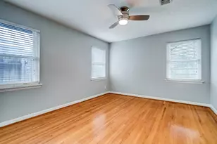 8610 Bevlyn Dr, Houston, TX 77025 - Photo 17