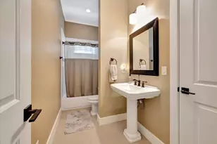 1421 Blair St, Houston, TX 77008 - Photo 17
