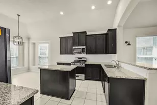 2217 Pine Creek Ct, Conroe, TX 77301 - Photo 9