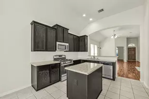 2217 Pine Creek Ct, Conroe, TX 77301 - Photo 13