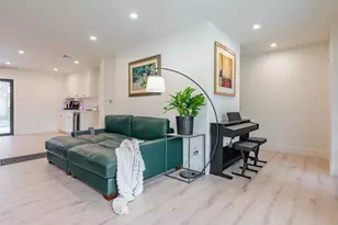 5326 Carew St, Houston, TX 77096 - Photo 5