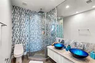 3910 Palmdale Ct, Galveston, TX 77554 - Photo 19