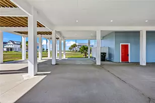 3910 Palmdale Ct, Galveston, TX 77554 - Photo 3