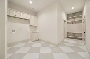 10303 Eddystone Dr, Houston, TX 77043 - Photo 13