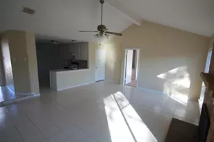 22823 Elkana Deane Ln, Katy, TX 77449 - Photo 5