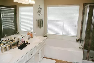 868 Sierra Brook Lane, League City, TX 77573 - Photo 11
