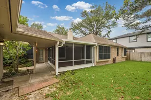 2317 Champion Dr, Pearland, TX 77581 - Photo 5