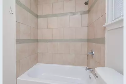 2118 Thonig Road #B, Houston, TX 77055 - Photo 33