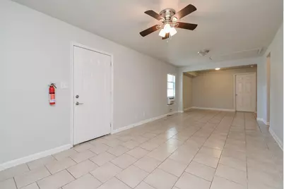 2118 Thonig Road #B, Houston, TX 77055 - Photo 29