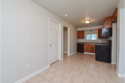 2118 Thonig Road #B, Houston, TX 77055 - Photo 7