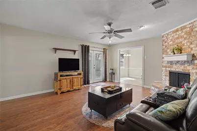 15826 Parksley Drive, Houston, TX 77059 - Photo 9