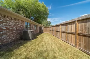 15826 Parksley Dr, Houston, TX 77059 - Photo 33