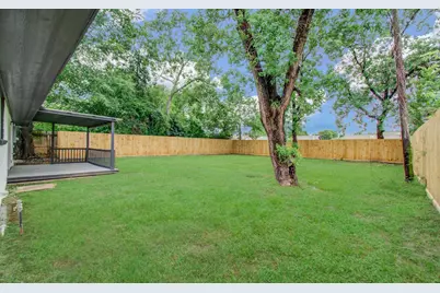 9259 Richland Drive, Houston, TX 77078 - Photo 31
