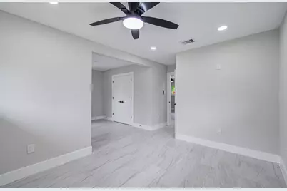 9259 Richland Drive, Houston, TX 77078 - Photo 11