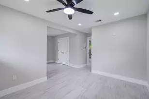 9259 Richland Dr, Houston, TX 77078 - Photo 11