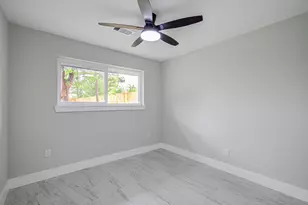 9259 Richland Dr, Houston, TX 77078 - Photo 7