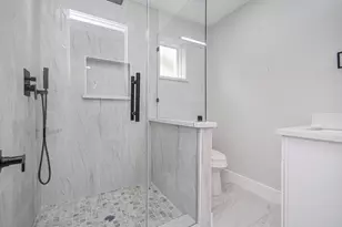 9259 Richland Dr, Houston, TX 77078 - Photo 9