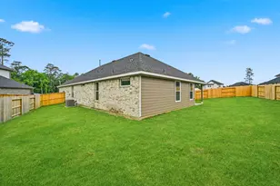 671 Paisley Harbor Ct, Conroe, TX 77304 - Photo 33
