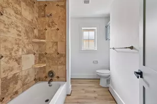 1906 Shadow Bend Dr, Houston, TX 77043 - Photo 31